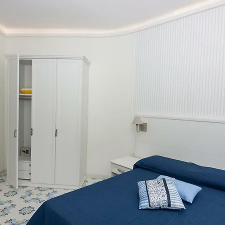 Ambra Sorrento Suites Short Rent Exterior foto