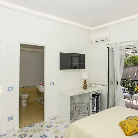 Ambra Sorrento Suites Short Rent Exterior foto